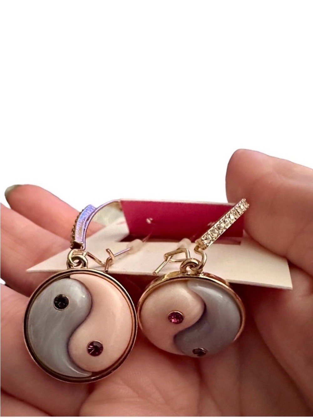Betsey Johnson Enchanted Yin Yang Drop Earrings Pink Purple NWT - Picture 6 of 14
